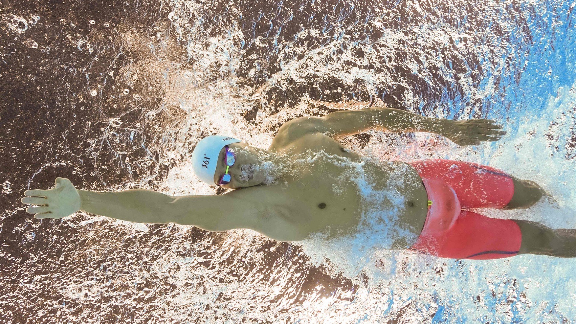 【雪国操作】瑞士换人滑雪板上场，全场尖叫，瑞士滑雪名将